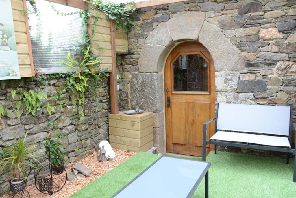 Gite 3 Personnes, Possibilite Table D'Hotes Le Soir Treduder Exterior foto